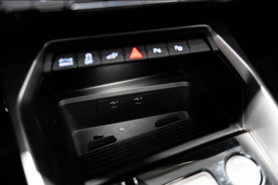 Audi A3 Sportback 40 TFSI e S-Line 2023 S-Tronic PANO LED VIRTUAL
