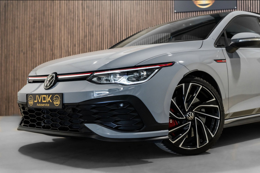 Volkswagen Golf 2.0 TSI GTI Clubsport DSG PANO IQ LIGHTS CAMERA NAVI