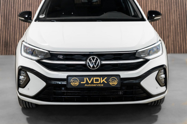 Volkswagen Taigo 1.5 TSI R-Line IQ DSG PANO CAMERA