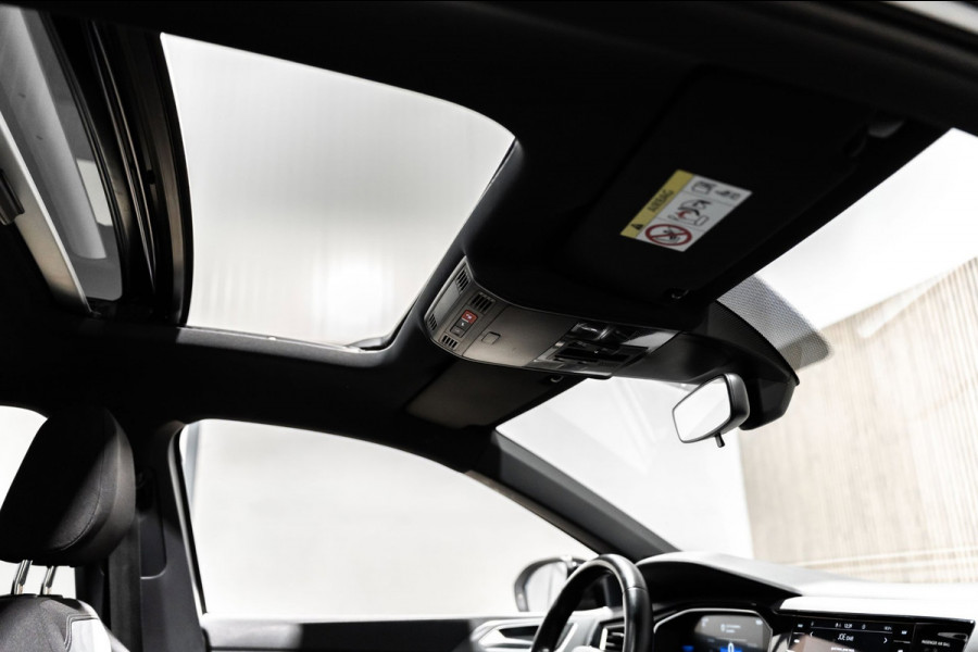 Volkswagen Taigo 1.5 TSI R-Line IQ DSG PANO CAMERA