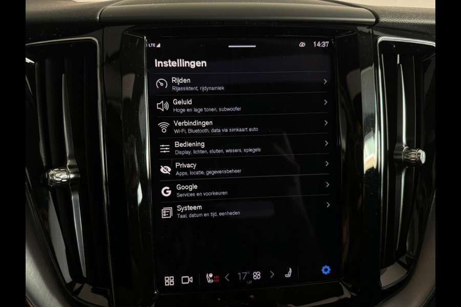 Volvo XC60 2.0 T6 Plug-in hybrid AWD Inscription Pano|Keyless