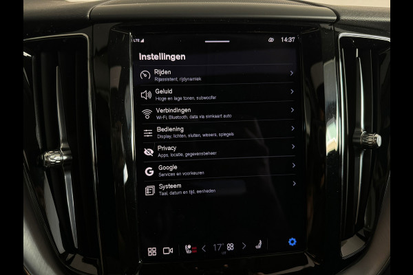 Volvo XC60 2.0 T6 Plug-in hybrid AWD Inscription Pano|Keyless
