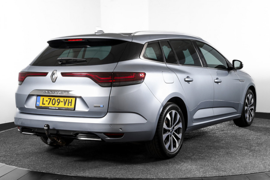 Renault Mégane Estate 1.6 E-Tech Plug-In Hybrid 160 Business Edition One | Dig. Cockpit | Cruise | PDC | Camera | NAV+App. Connect | ECC | Trekhaak | LM 17" |