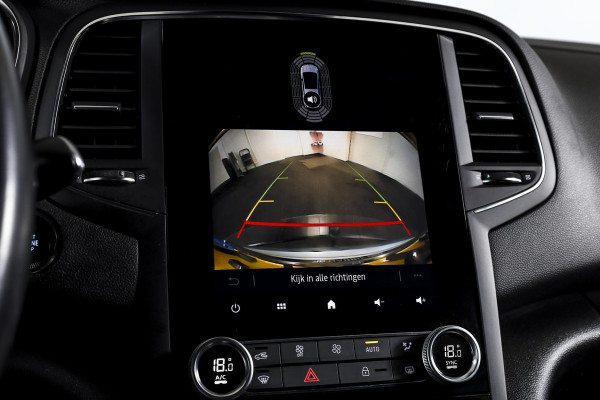 Renault Mégane Estate 1.6 E-Tech Plug-In Hybrid 160 Business Edition One | Dig. Cockpit | Cruise | PDC | Camera | NAV+App. Connect | ECC | Trekhaak | LM 17" |