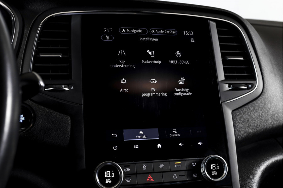 Renault Mégane Estate 1.6 E-Tech Plug-In Hybrid 160 Business Edition One | Dig. Cockpit | Cruise | PDC | Camera | NAV+App. Connect | ECC | Trekhaak | LM 17" |