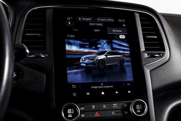 Renault Mégane Estate 1.6 E-Tech Plug-In Hybrid 160 Business Edition One | Dig. Cockpit | Cruise | PDC | Camera | NAV+App. Connect | ECC | Trekhaak | LM 17" |