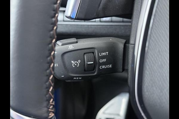 Peugeot 3008 1.6 HYbrid 225 GT Pack Business | BOMVOL!! | PANO | ELEK. ACHTERKLEP | STOELVERWARMING | APPLECARPLAY | RIJKLAAR MET 12 MND BOVAG GARANTIE | ACHTERUITRIJ CAMERA | ADAP. CRUISE | DODE HOEK |
