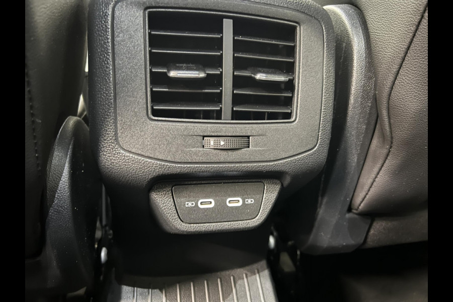 Volkswagen T-Roc 1.5 TSI R-Line Business Airco Navi Carplay PDC VA + Camera Adaptive Cruise Control Privacy Glass Full LED