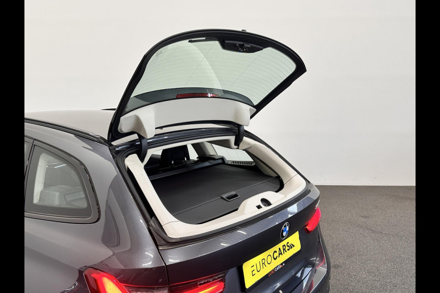 BMW 3 Serie Touring 320e Aut. Sportline 204pk Airco ECC Navi Carplay PDC VA Adaptive Cruise Control Full LED Virtual Cockpit Trekhaak BMW HiFi Driver Assistance Pack