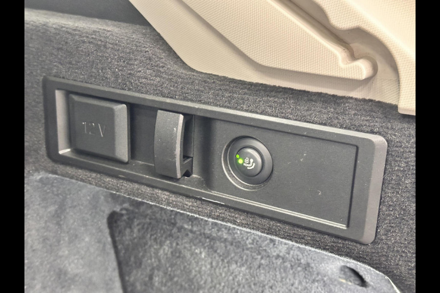 BMW 3 Serie Touring 320e Aut. Sportline 204pk Airco ECC Navi Carplay PDC VA Adaptive Cruise Control Full LED Virtual Cockpit Trekhaak BMW HiFi Driver Assistance Pack