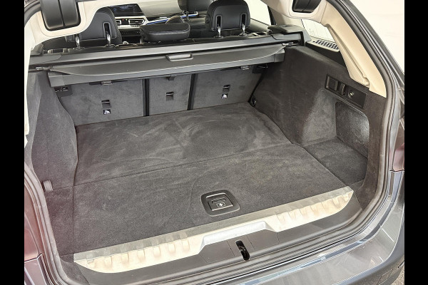 BMW 3 Serie Touring 320e Aut. Sportline 204pk Airco ECC Navi Carplay PDC VA Adaptive Cruise Control Full LED Virtual Cockpit Trekhaak BMW HiFi Driver Assistance Pack