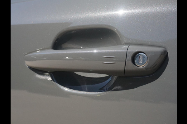 Peugeot e-2008 EV GT 54 kWh