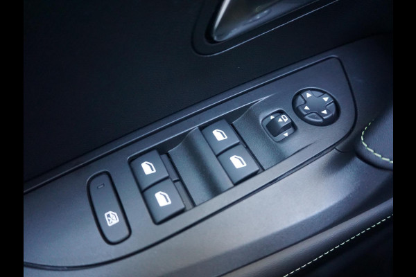 Peugeot e-2008 EV GT 54 kWh