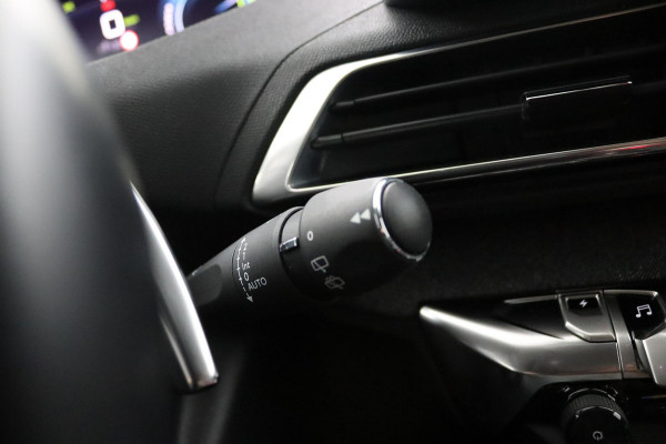 Peugeot 3008 1.6 HYbrid Allure*225PK*ECC*CRUISE*CAM*CARPLAY*
