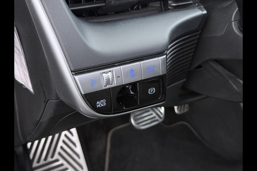 Hyundai IONIQ 5 Connect+ 73kWh SOH 100% Warmtepomp Bose®-Audio Adap.Cruise Navi Ecc Camera Stoel+Stuurverwarming Apple Carplay Android Auto Pdc Elek.Stoelen+Achterklep Led Lmv 19" Privacy Glas DAB Origineel Nederlandse Auto Long Range