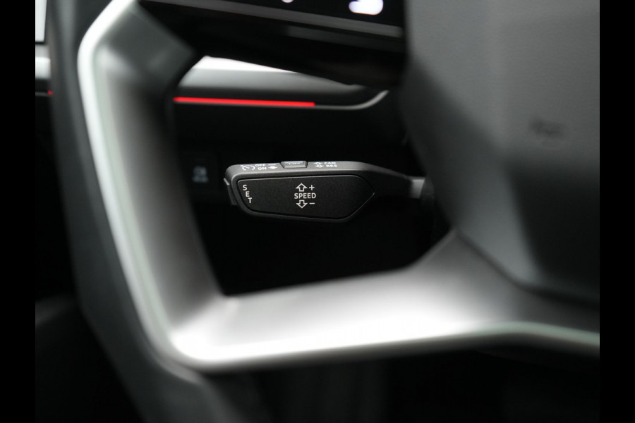 Audi Q4 e-tron 45 Quattro Edition 77 kWh 265pk Dealer O.H. | Panodak | Sonos Audio | Sfeerverlichting | Lederen Sportstoelen Verwarmd | Apple Carplay | Navigatie | DAB | 20"L.M |