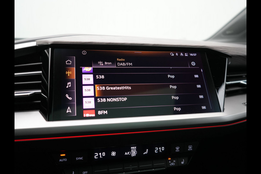 Audi Q4 e-tron 45 Quattro Edition 77 kWh 265pk Dealer O.H. | Panodak | Sonos Audio | Sfeerverlichting | Lederen Sportstoelen Verwarmd | Apple Carplay | Navigatie | DAB | 20"L.M |