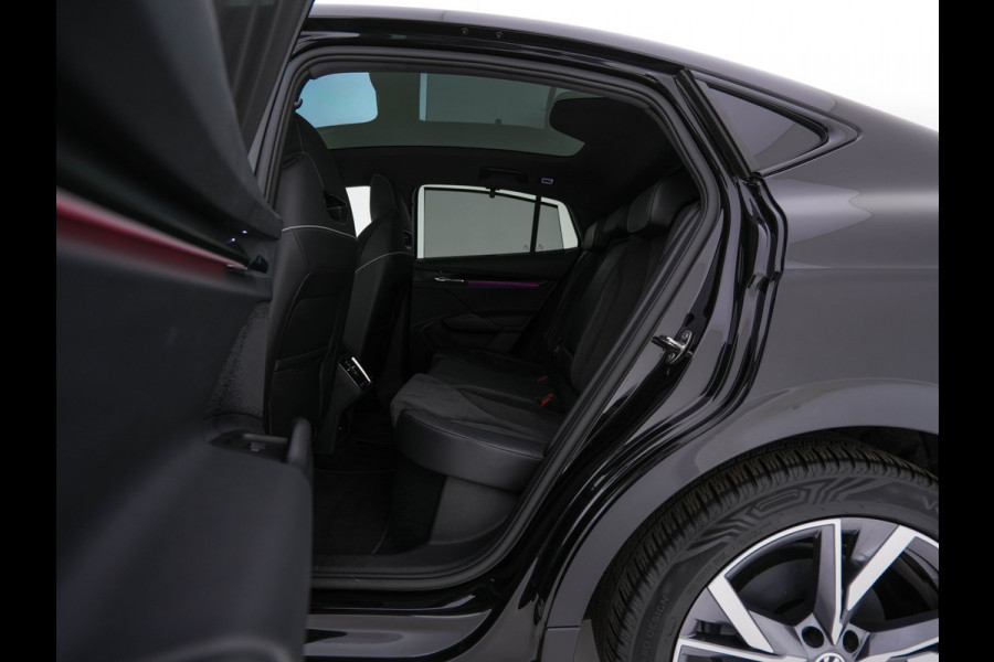 Škoda Enyaq Coupé 85 Sportline [ 3-Fase ] {SOH-95%} (INCL.BTW) *PANO | ADAPTIVE-CRUISE | LEATHER-ALCANTARA | FULL-LED | BLINDSPOT | HEATED-SPORTSEATS | CAMERA | KEYLESS | PRIVACY-GLASS | SHIFT-PADLLES | TOWBAR | 20''ALU*