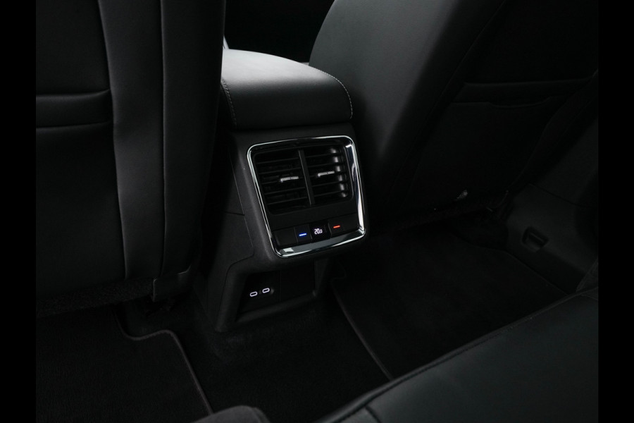 Škoda Enyaq Coupé 85 Sportline [ 3-Fase ] {SOH-95%} (INCL.BTW) *PANO | ADAPTIVE-CRUISE | LEATHER-ALCANTARA | FULL-LED | BLINDSPOT | HEATED-SPORTSEATS | CAMERA | KEYLESS | PRIVACY-GLASS | SHIFT-PADLLES | TOWBAR | 20''ALU*