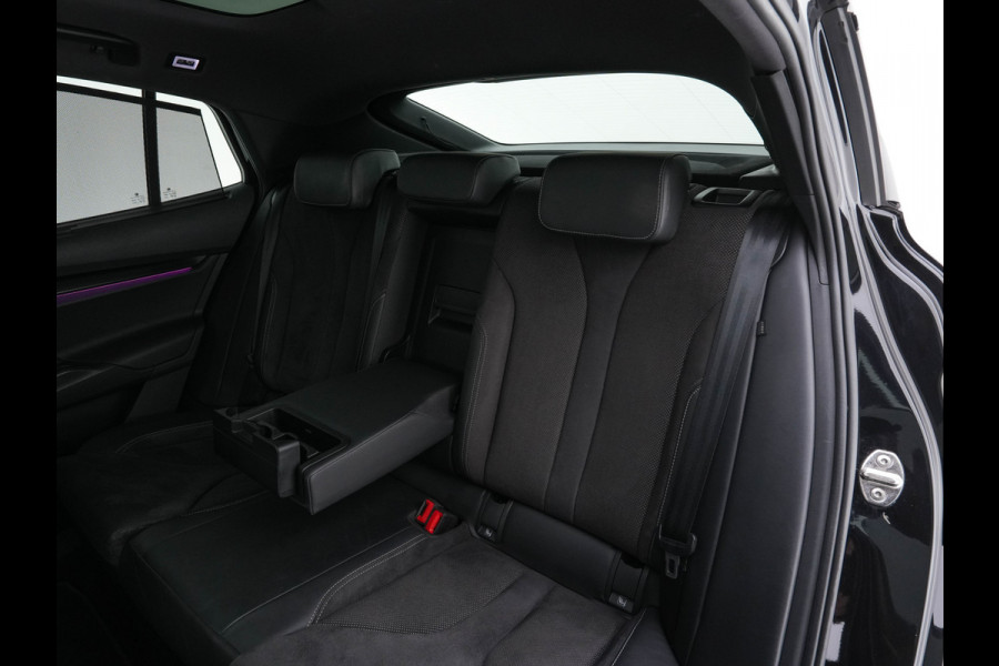 Škoda Enyaq Coupé 85 Sportline [ 3-Fase ] {SOH-95%} (INCL.BTW) *PANO | ADAPTIVE-CRUISE | LEATHER-ALCANTARA | FULL-LED | BLINDSPOT | HEATED-SPORTSEATS | CAMERA | KEYLESS | PRIVACY-GLASS | SHIFT-PADLLES | TOWBAR | 20''ALU*