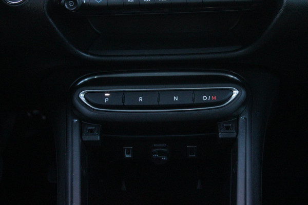 Fiat 600 1.2 Hybrid 110PK AUTOMAAT URBAN | STOEL/VOORRUIT VERWARMING | KEYLESS ENTRY/START | 17" LICHTEMATELN VELGEN | DRAADLOZE TELEFOONLADER | DRAADLOZE APPLE CARPLAY/ANDROID AUTO | NAVIGATIE | DAB+ RADIO | PARKEERSENSOREN VOOR + ACHTER | ACHTERUITRIJ CAMERA | CRUISE CONTROL | LED KOPLAMPEN |
