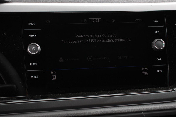 Volkswagen Polo 1.0 TSI DSG R-Line | Panorama dak | Navigatie | App Connect/Apple Carplay/Android Auto | Climate Control | DAB | LED | Parkeer sensoren | Camera | Cruise control adaptive | Lichtmetalen velgen