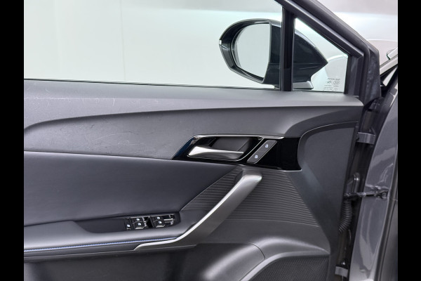 MG Mg4 electric Trophy Extended Range 77kWh Warmtepomp Trekhaak SOH 95% Adap.Cruise Navi 360°Camera Apple Carplay Android Auto Elek.Stoel+Verwar Led Privacy Glas Isofix DAB Bluetooth Dodehoek detector File assistent Rijstrooksensor Wifi 1e Eigenaar Origineel Nederlandse Auto