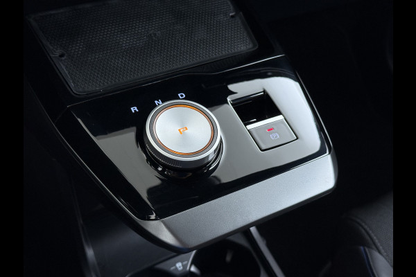 MG Mg4 electric Trophy Extended Range 77kWh Warmtepomp Trekhaak SOH 95% Adap.Cruise Navi 360°Camera Apple Carplay Android Auto Elek.Stoel+Verwar Led Privacy Glas Isofix DAB Bluetooth Dodehoek detector File assistent Rijstrooksensor Wifi 1e Eigenaar Origineel Nederlandse Auto