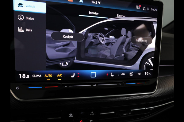 Volkswagen Golf variant 1.5 eTSI R-Line Edition | Black style pakket | Panoramisch schuif-kanteldak | Assistance pakket plus