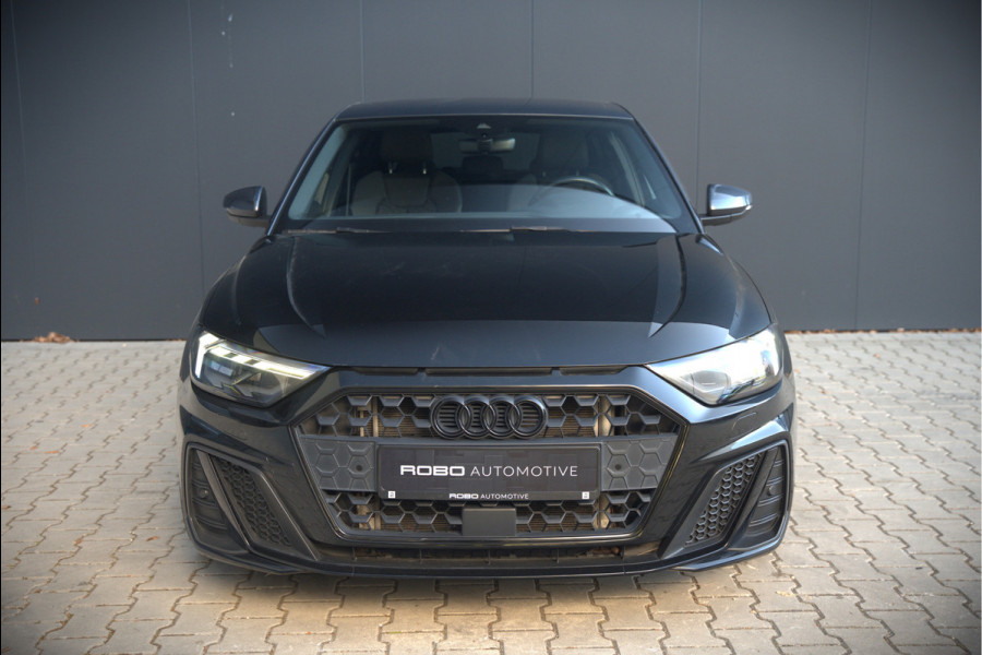 Audi A1 Sportback 35 TFSI S Line edition one S-Line | Bang & Olufsen | Stoelverwarming | Cruise Control | Ambiance Verlichting | Navigatie | Parkeersensoren | Apple Carplay | Climate Control | B&O | LED