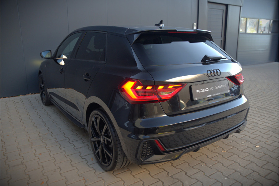 Audi A1 Sportback 35 TFSI S Line edition one S-Line | Bang & Olufsen | Stoelverwarming | Cruise Control | Ambiance Verlichting | Navigatie | Parkeersensoren | Apple Carplay | Climate Control | B&O | LED