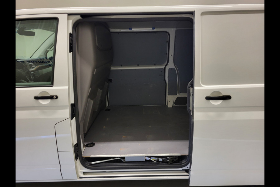 Volkswagen Transporter 2.0TDI 150pk L2/H1 Automaat Euro 6!