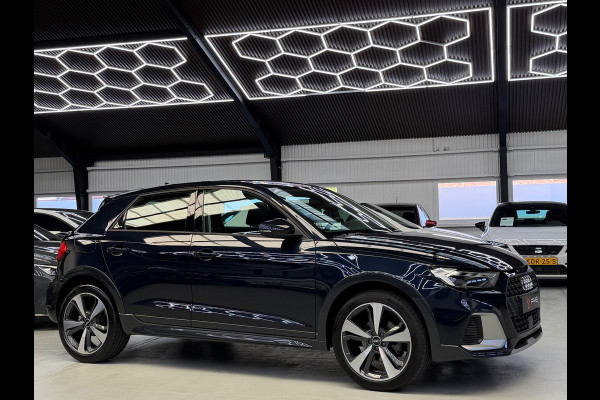 Audi A1 CityCarver 30 TFSI Advanced Edition CarPlay