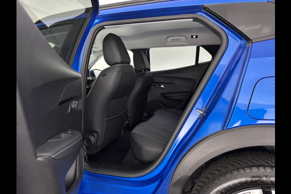 Peugeot 2008 1.5 BlueHDi Blue Lease Allure (INCL.BTW) Aut. *FULL-LED | LEATHER-FABRIC | NAVI-FULLMAP | DIGI-COCKPIT | SPORTSEATS | CAMERA | KEYLESS | PRIVACY-GLASS |  CARPLAY | ECC | PDC | CRUISE | CARPLAY | TOWBAR | 18"ALU*