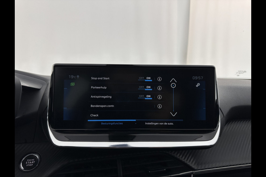 Peugeot 2008 1.5 BlueHDi Blue Lease Allure (INCL.BTW) Aut. *FULL-LED | LEATHER-FABRIC | NAVI-FULLMAP | DIGI-COCKPIT | SPORTSEATS | CAMERA | KEYLESS | PRIVACY-GLASS |  CARPLAY | ECC | PDC | CRUISE | CARPLAY | TOWBAR | 18"ALU*