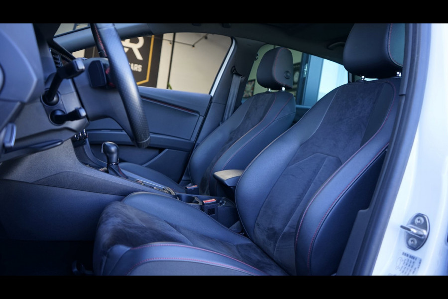 Seat Leon 1.5 TSI FR Ultimate Edition Black Sky AUTOMAAT-ACC-AMBIANCE-BEATS-CAMERA-KEYLESS-MODE-NAVIGATIE-PANORAMA-VIRTUEEL