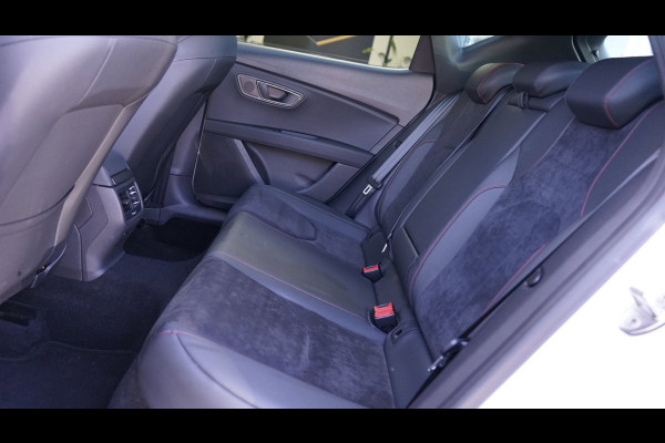Seat Leon 1.5 TSI FR Ultimate Edition Black Sky AUTOMAAT-ACC-AMBIANCE-BEATS-CAMERA-KEYLESS-MODE-NAVIGATIE-PANORAMA-VIRTUEEL