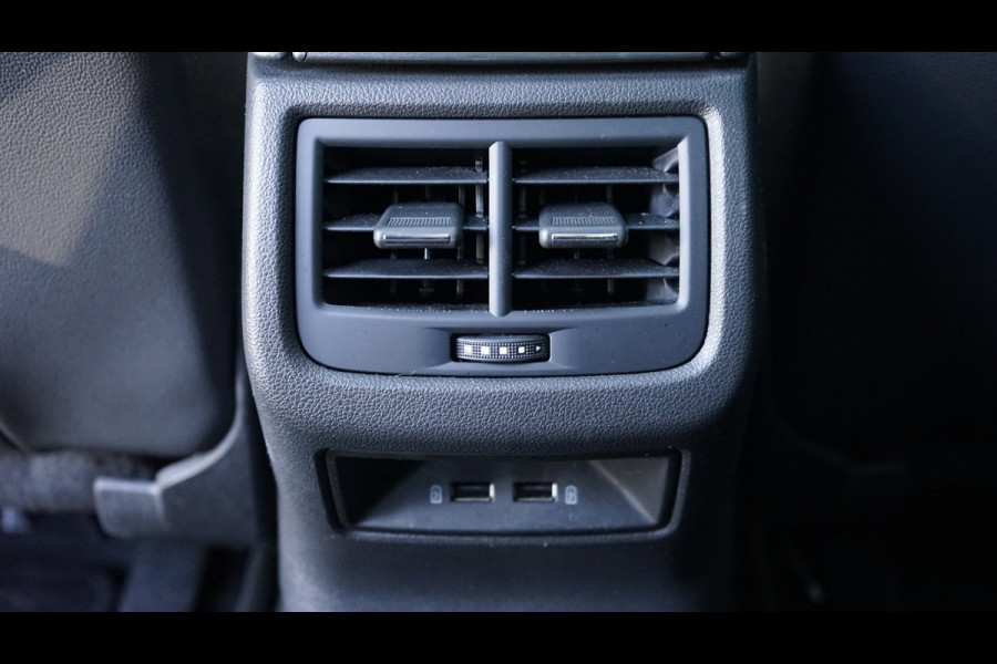 Seat Leon 1.5 TSI FR Ultimate Edition Black Sky AUTOMAAT-ACC-AMBIANCE-BEATS-CAMERA-KEYLESS-MODE-NAVIGATIE-PANORAMA-VIRTUEEL