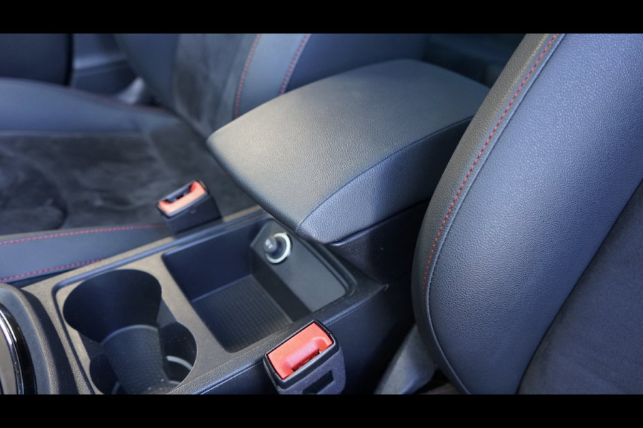 Seat Leon 1.5 TSI FR Ultimate Edition Black Sky AUTOMAAT-ACC-AMBIANCE-BEATS-CAMERA-KEYLESS-MODE-NAVIGATIE-PANORAMA-VIRTUEEL
