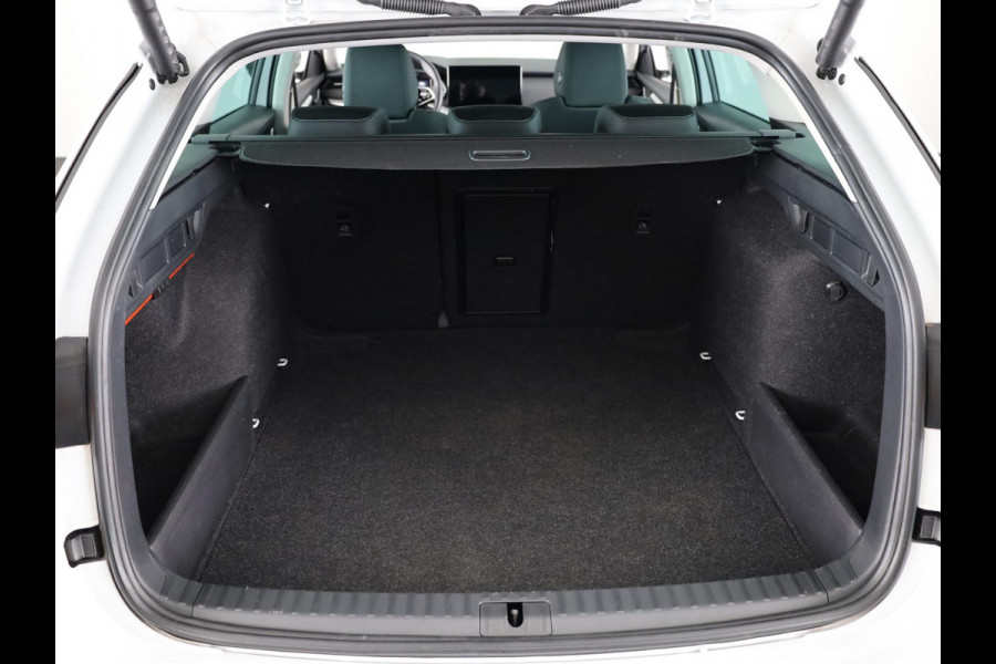 Škoda Octavia Combi 1.5 TSI Business Edition Plus 115PK | Verlengde garantie | Navigatie | 18" LM velgen | Parkeercamera |