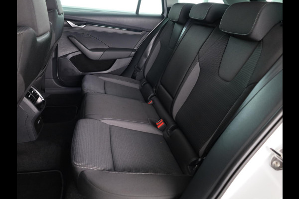 Škoda Octavia Combi 1.5 TSI Business Edition Plus 115PK | Verlengde garantie | Navigatie | 18" LM velgen | Parkeercamera |