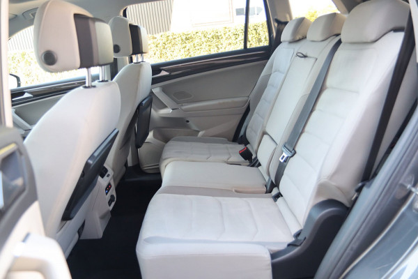 Volkswagen Tiguan Allspace 2.0 TSI 4Motion Highline 7p. / PANODAK / VIRTUAL / ACC / CARPLAY