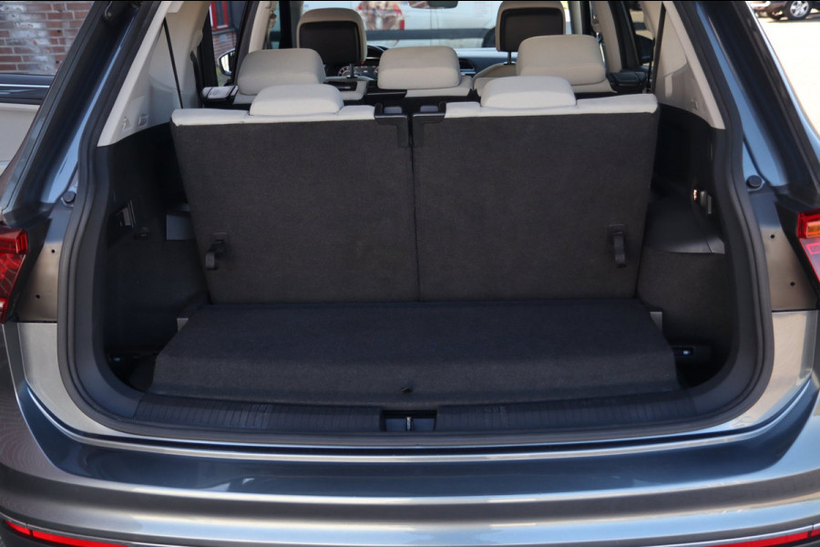 Volkswagen Tiguan Allspace 2.0 TSI 4Motion Highline 7p. / PANODAK / VIRTUAL / ACC / CARPLAY