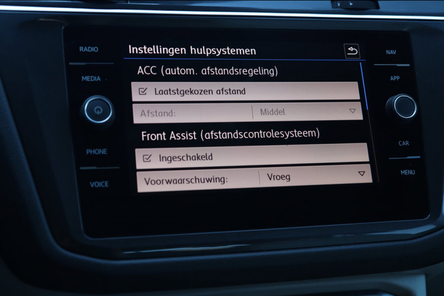Volkswagen Tiguan Allspace 2.0 TSI 4Motion Highline 7p. / PANODAK / VIRTUAL / ACC / CARPLAY