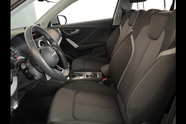 Audi Q2 35 TFSI Business Edition 150pk | Navigatie | 19 inch Lichtmetalen velgen | Parkeersensoren | Cruise controle
