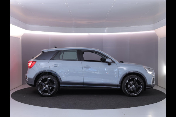Audi Q2 35 TFSI Business Edition 150pk | Navigatie | 19 inch Lichtmetalen velgen | Parkeersensoren | Cruise controle
