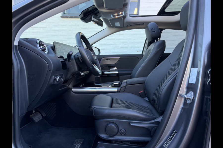 Mercedes-Benz GLA 250 e Business Solution Luxury Limited | Trekhaak | Pano | Ambient Light | Camera