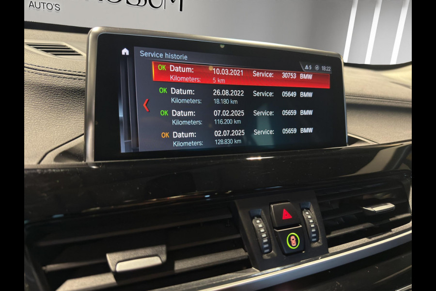 BMW X1 xDrive25e High Executive X-Line Panorama | Leder | Sportstoelen | Led | Park sensors V+A |