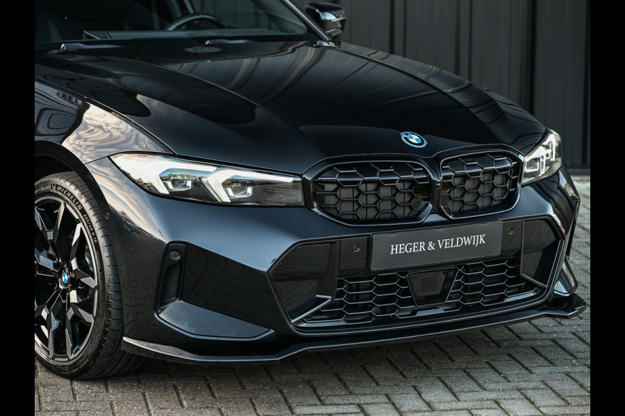 BMW 3 Serie Touring 330e xDrive M sport | Accu 19,5kWh | Trekhaak | Panorama dak  | Active Cruise | Camera  | Ambiance interieur