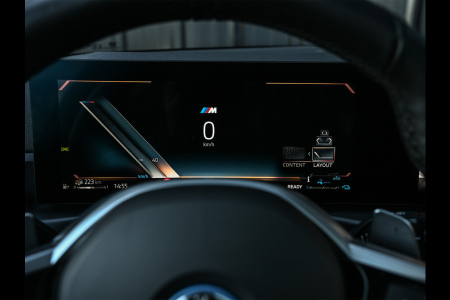 BMW 3 Serie Touring 330e xDrive M sport | Accu 19,5kWh | Trekhaak | Panorama dak  | Active Cruise | Camera  | Ambiance interieur